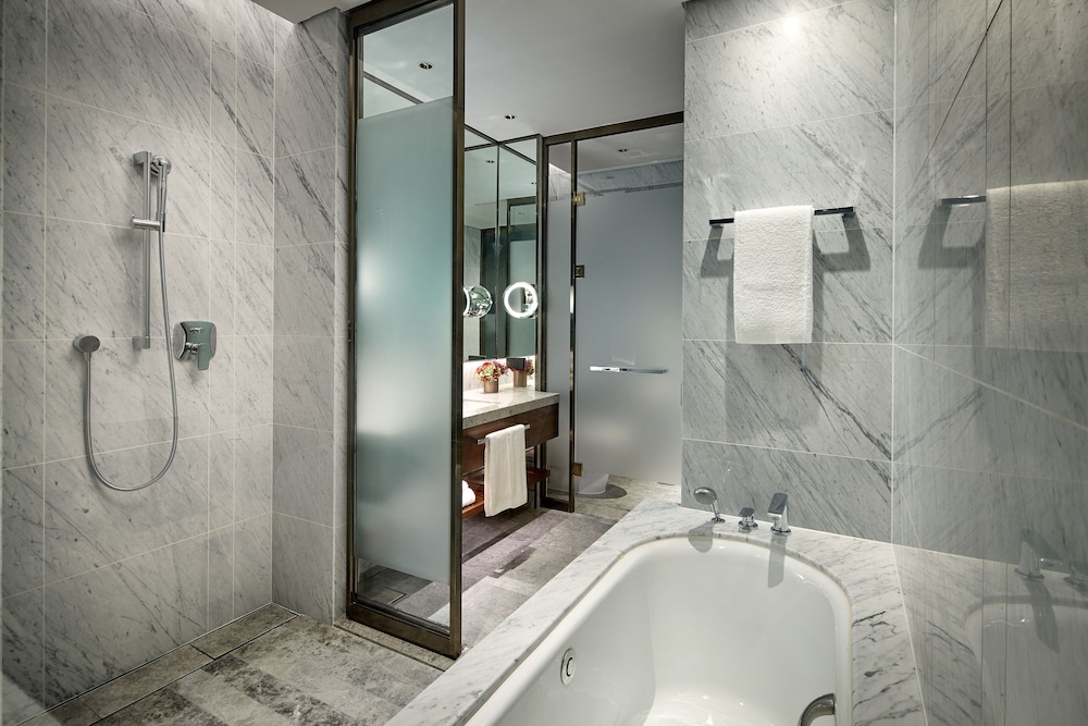 Lotte Hotel Seoul Executive Tower 13/68