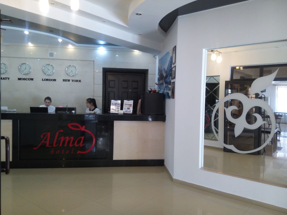 Alma Hotel 10/76