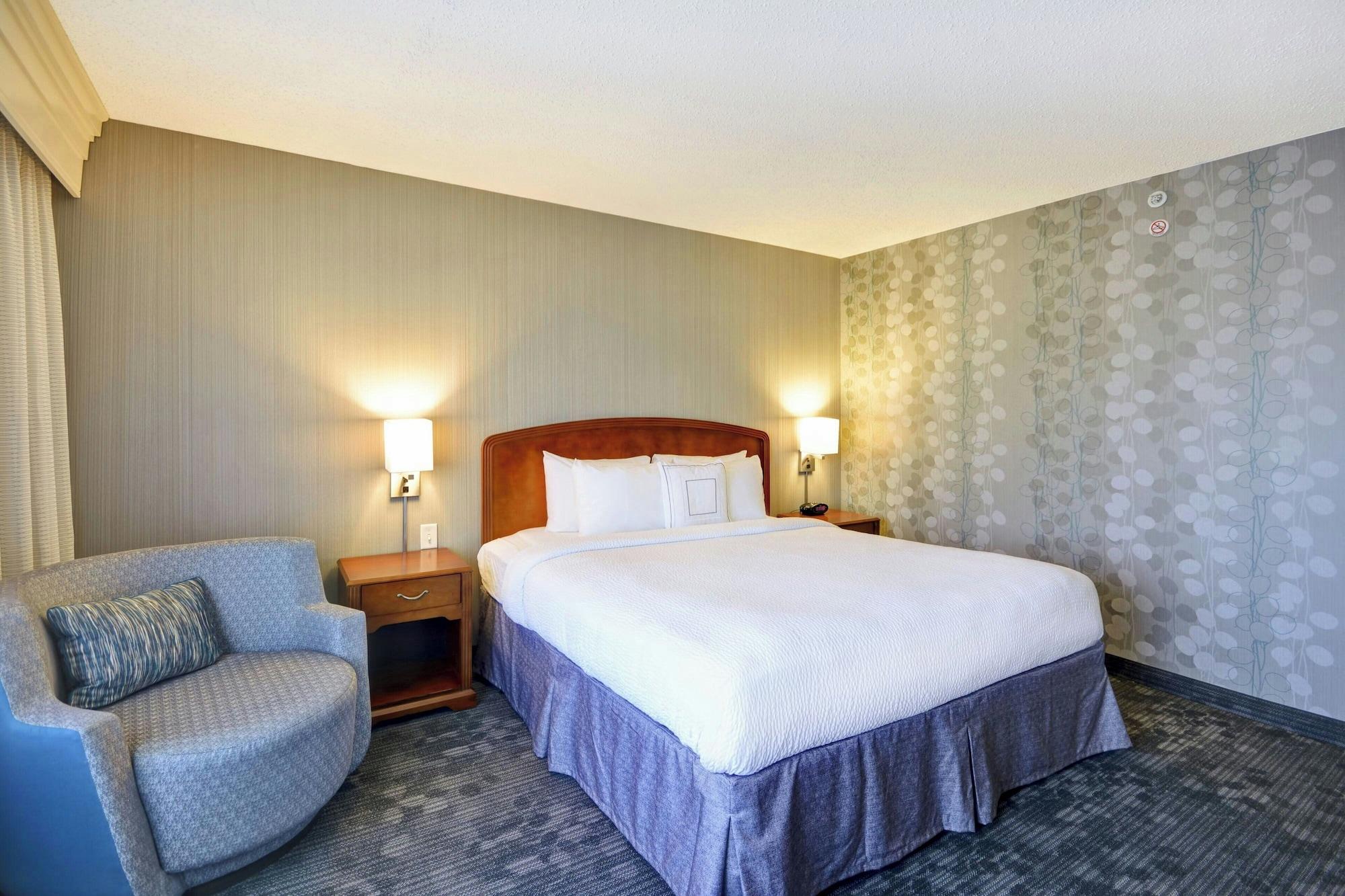 1 Bedroom, Suite, Courtyard View
