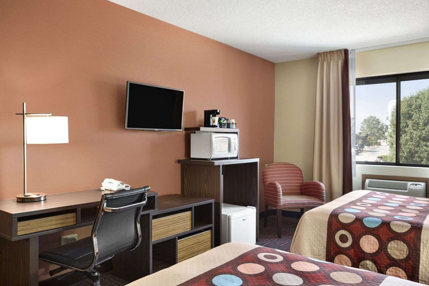 Super 8 By Wyndham Carbondale 16/23