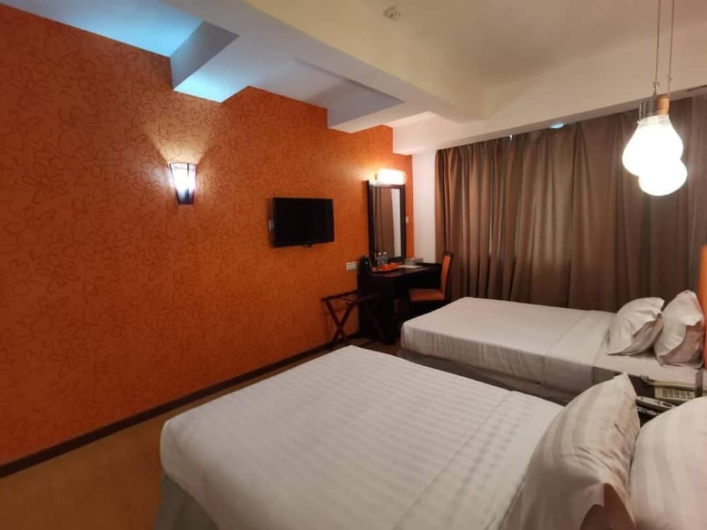 2 Inn 1 Boutique Hotel &amp; Spa 10/38