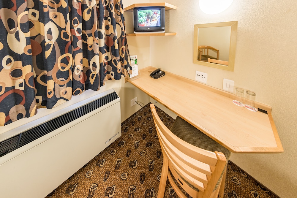 Road Lodge Bloemfontein Airport 13/36