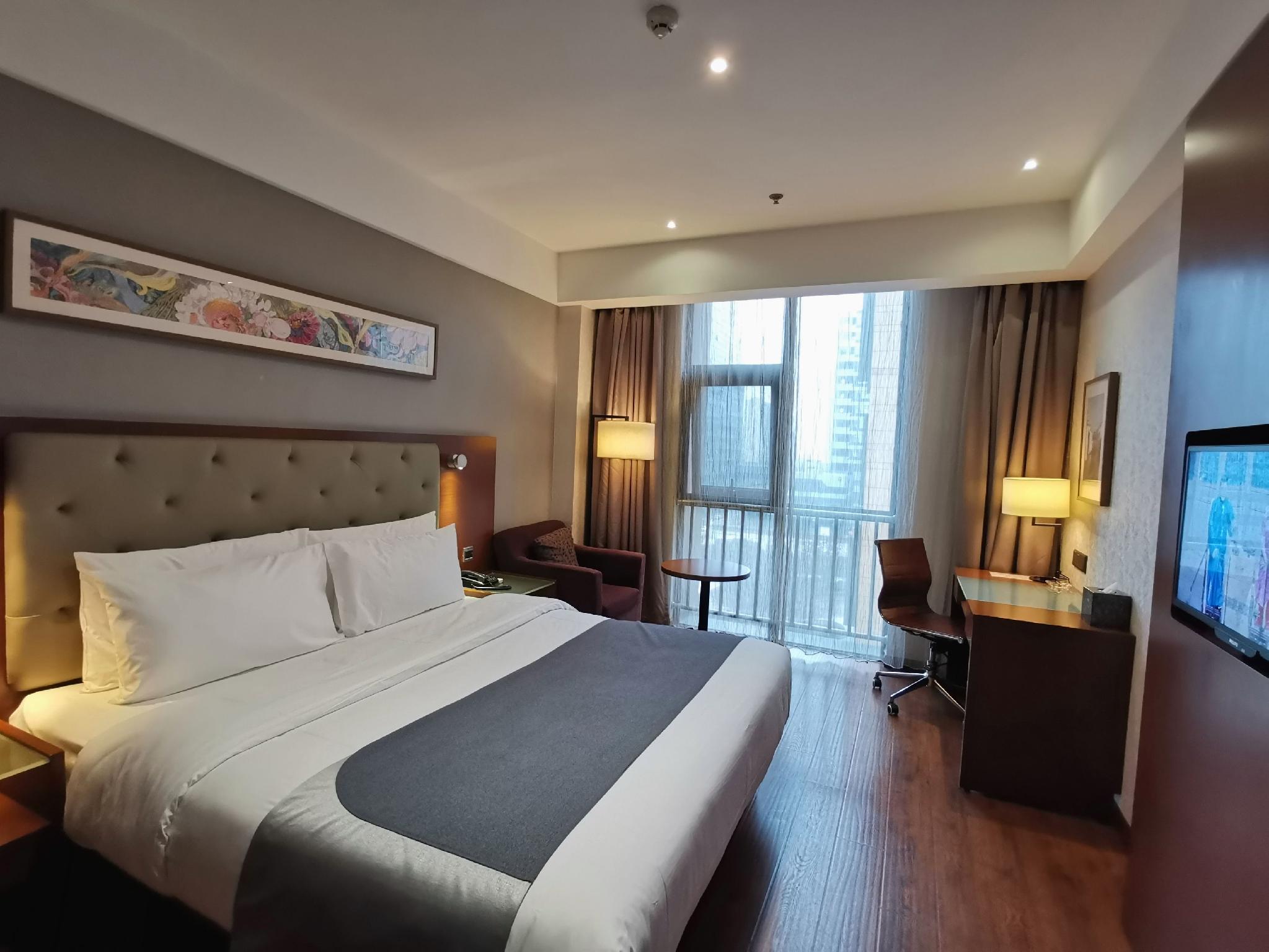 Homeinn Plus (Suzhou Fenhu Luxin Avenue) 10/39