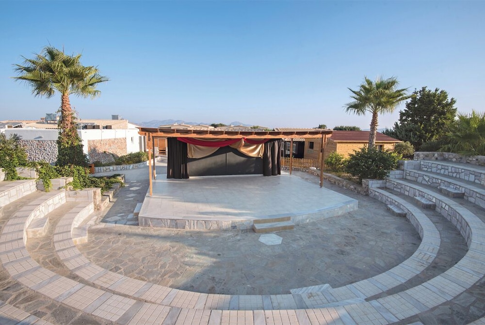 Achilleas Beach Hotel Adults Only 79/120