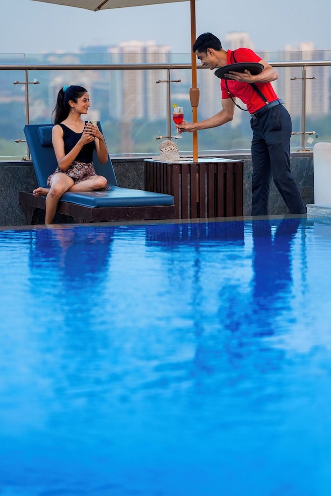 swimming pool spa