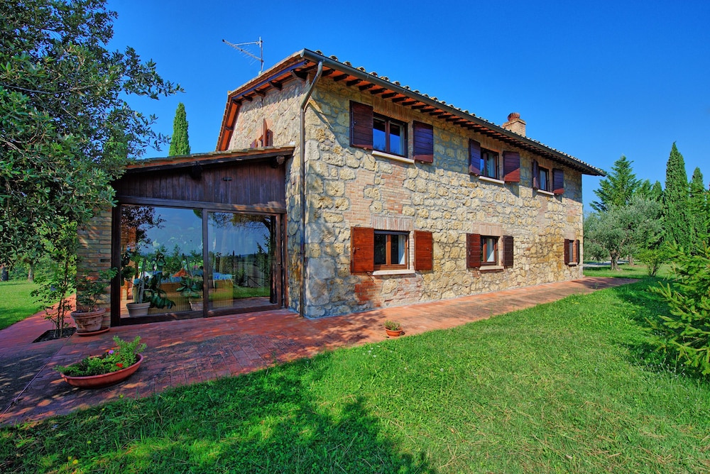 Casale Giulio 18/23