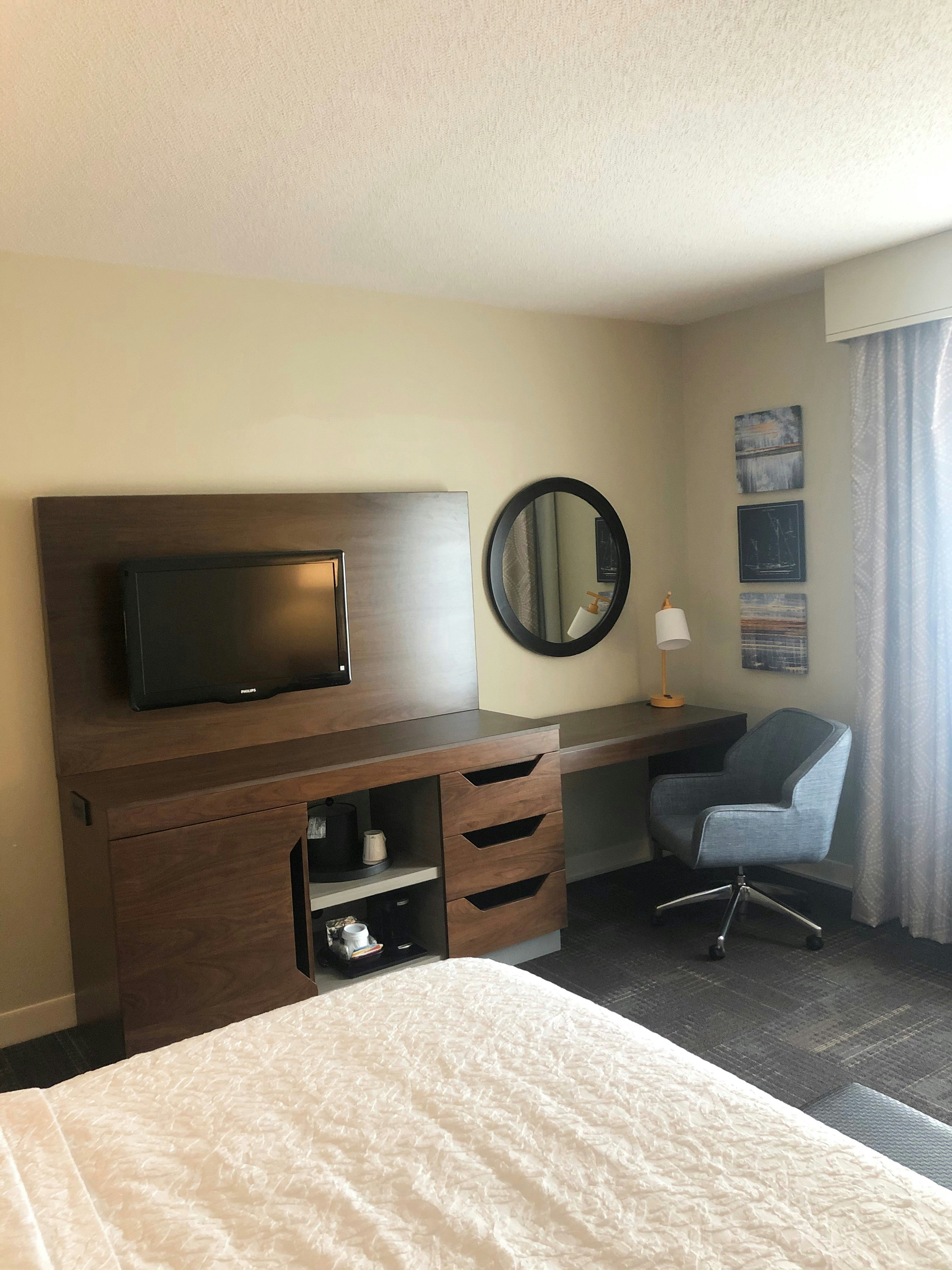 غرفة بسرير كينج، Hampton Inn And Suites Norfolk Airport 3/4