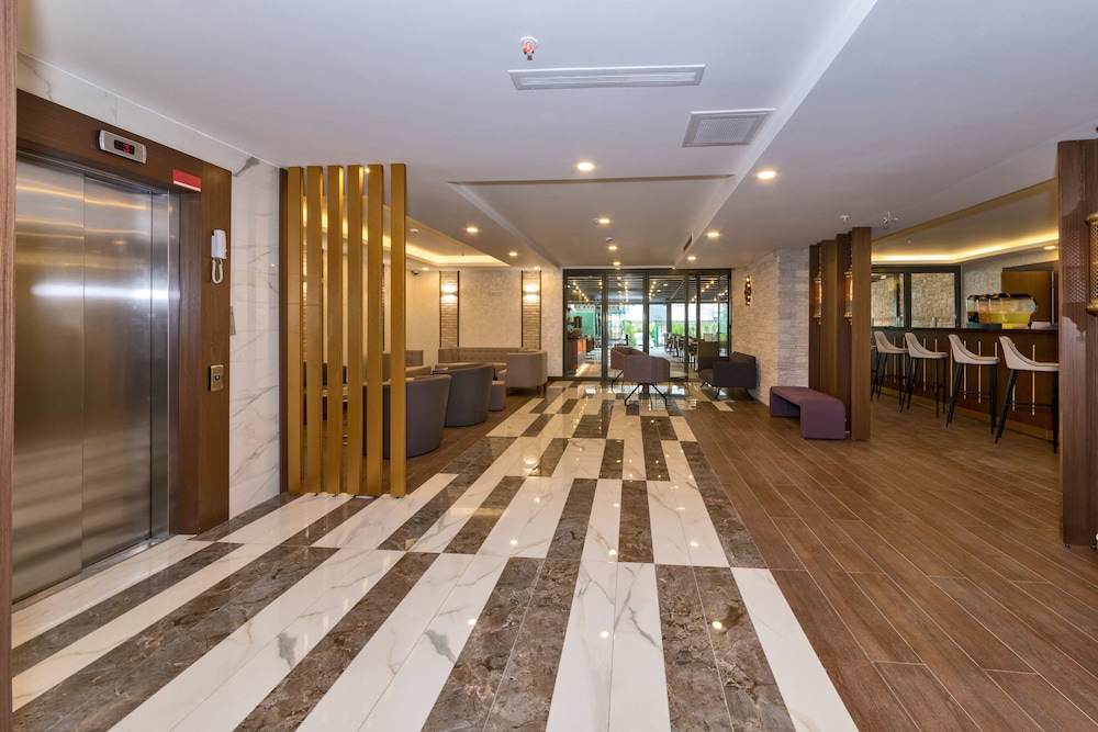 Land Park Hotel Avcilar 36/47