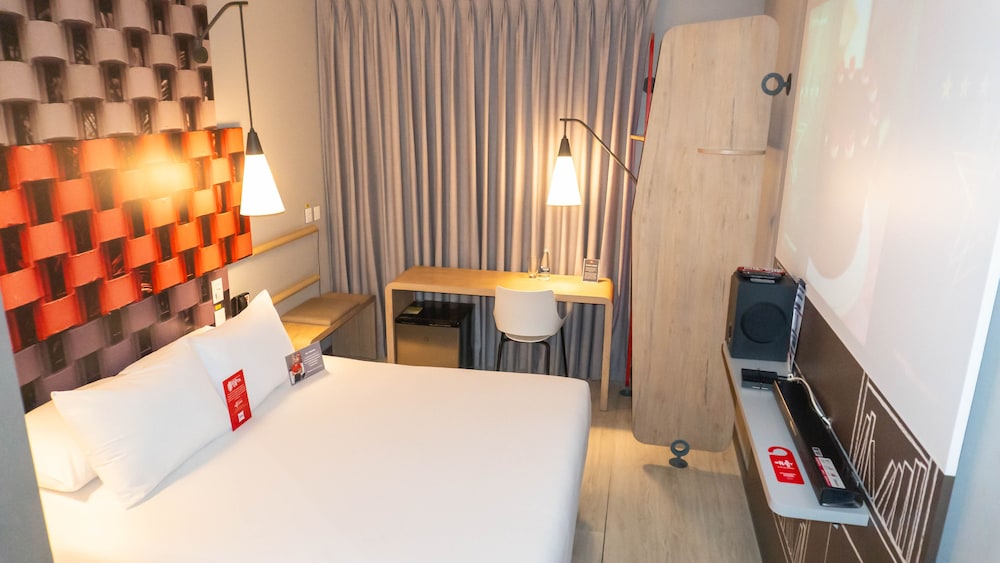 Ibis Cucuta 31/75