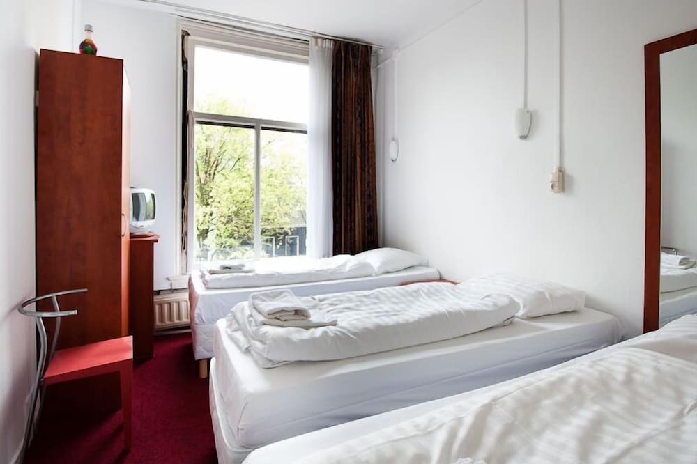 Amsterdam Inn Hotel 12/47