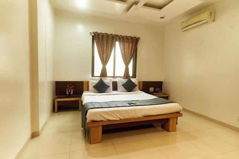Hotel Anand Heritage 12/53