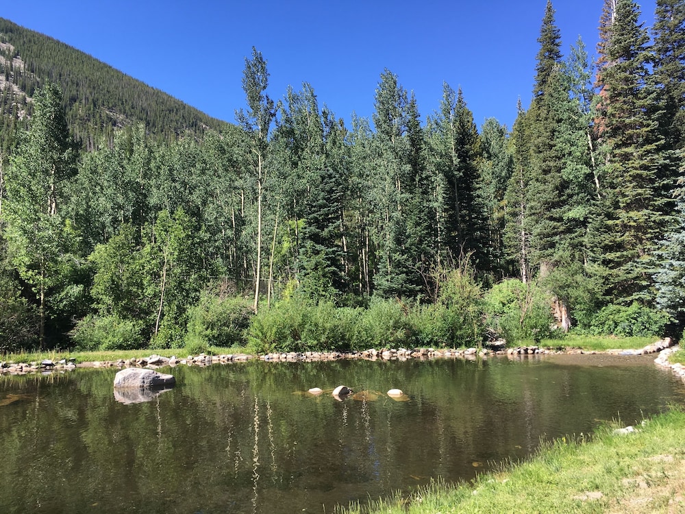 Monarch Mountain Lodge 26/31