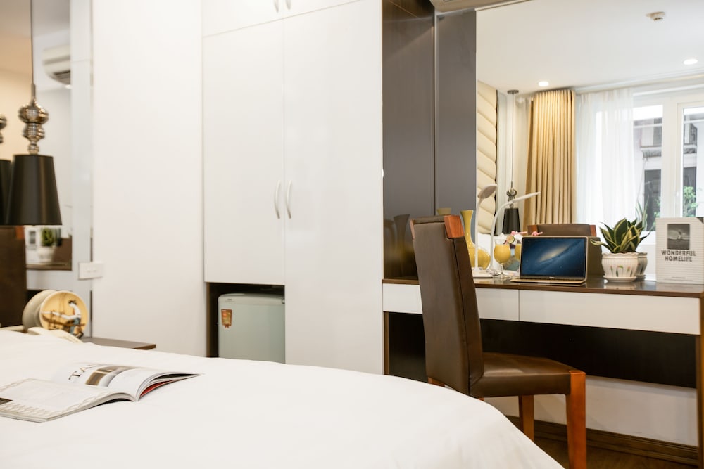 Family Suite, Multiple Beds, City View