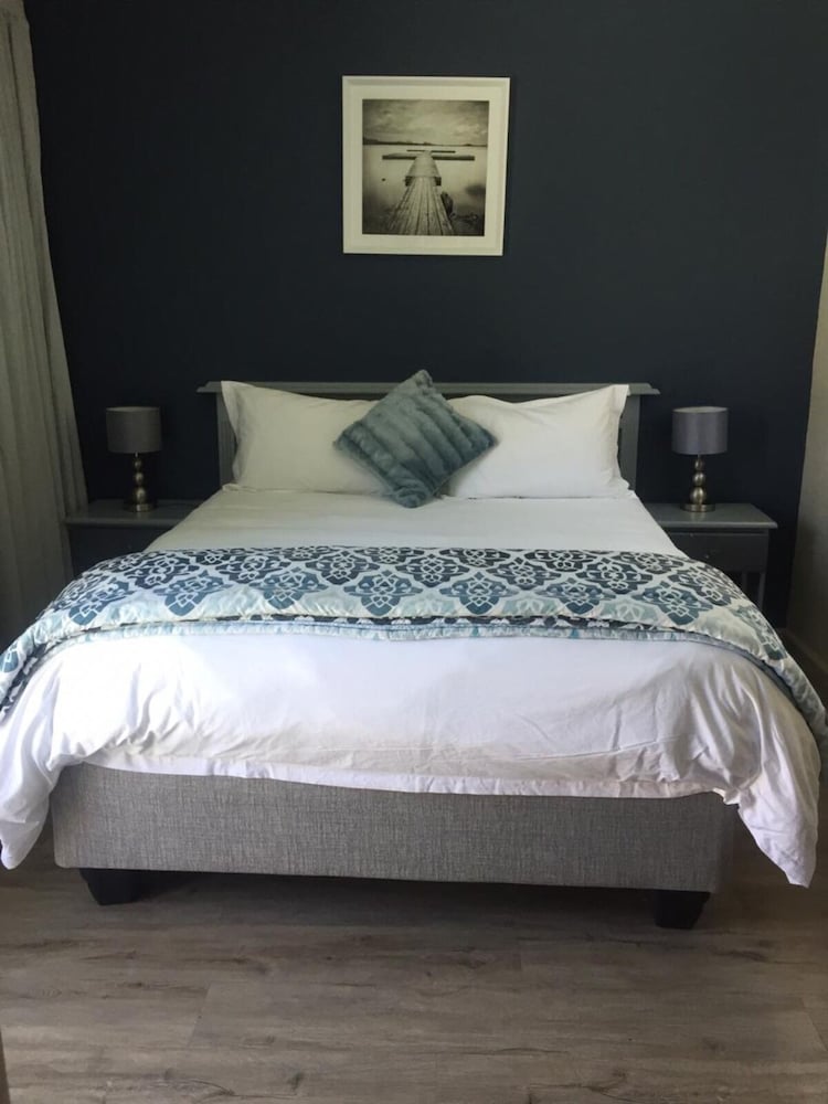 The Hill Boutique Bed & Breakfast 10/30