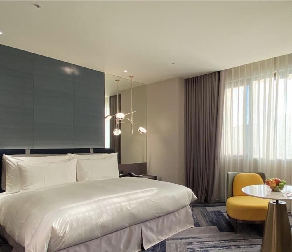 Monarch Plaza Hotel 13/47