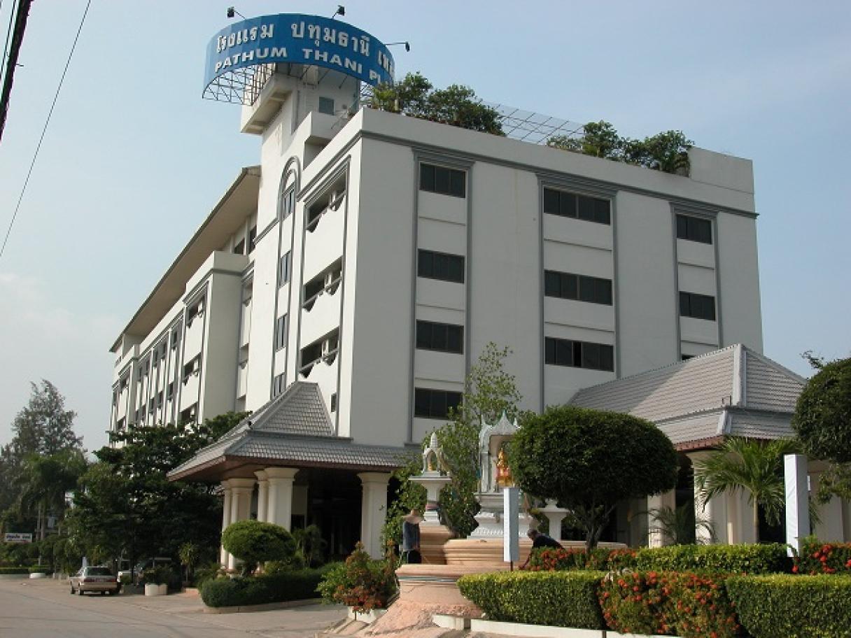 Pathumthani Place Hotel 2/34