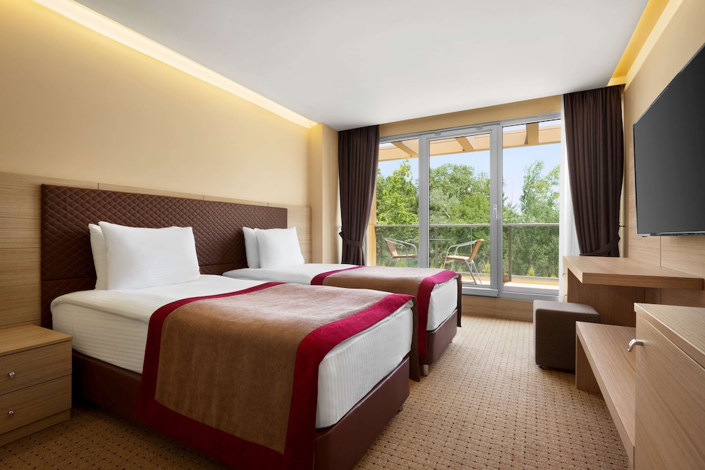 Ramada by Wyndham Istanbul Sile 2/34