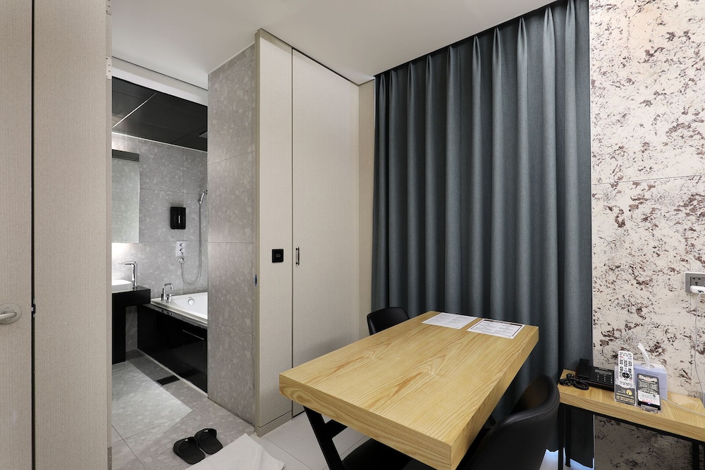 Hotel the Designers Jongno 53/68