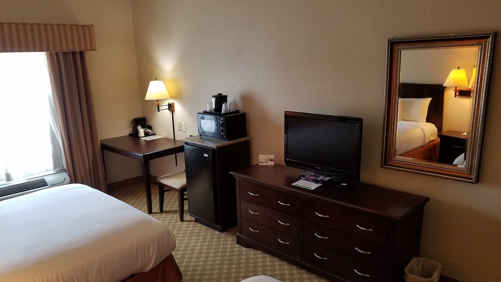 Country Inn and Suites By Radisson Columbus GA 11/34