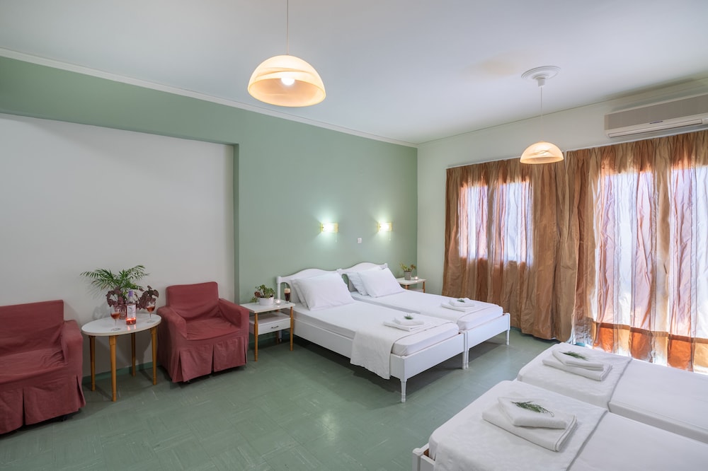 Hotel Alexandra 6/28