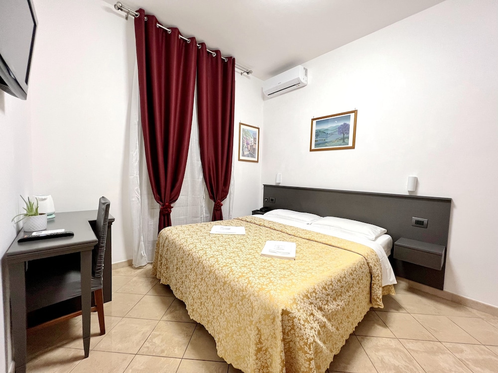 Hotel Termini 5/34