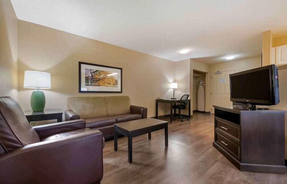 Extended Stay America-Daytona Beach-International Speedway 38/62