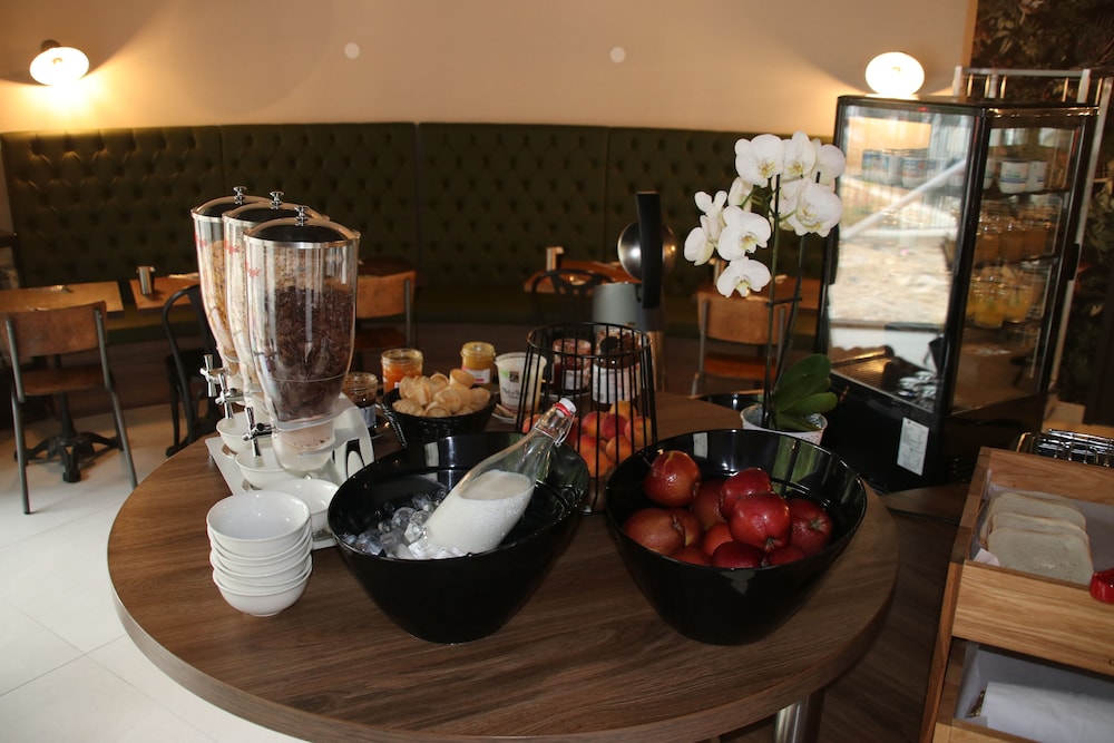 Ibis Styles Puteaux Paris La Defense 47/74