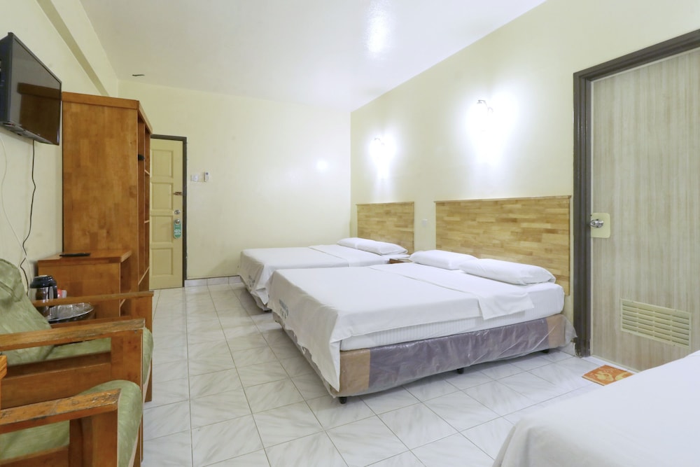 Nan Yeang Hotel 96/126