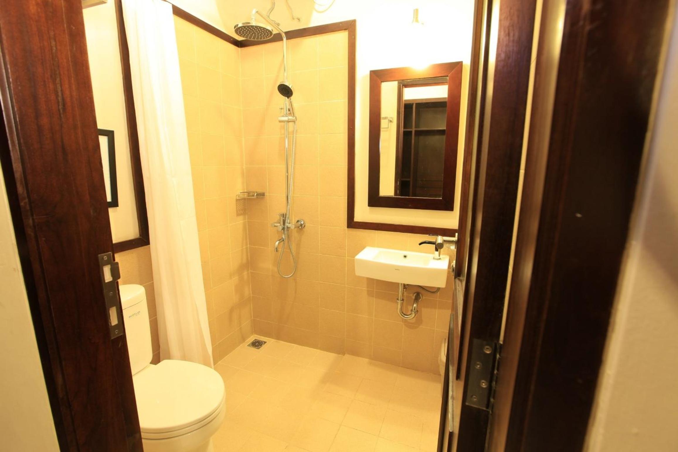 Samawa Transit Hotel 49/50