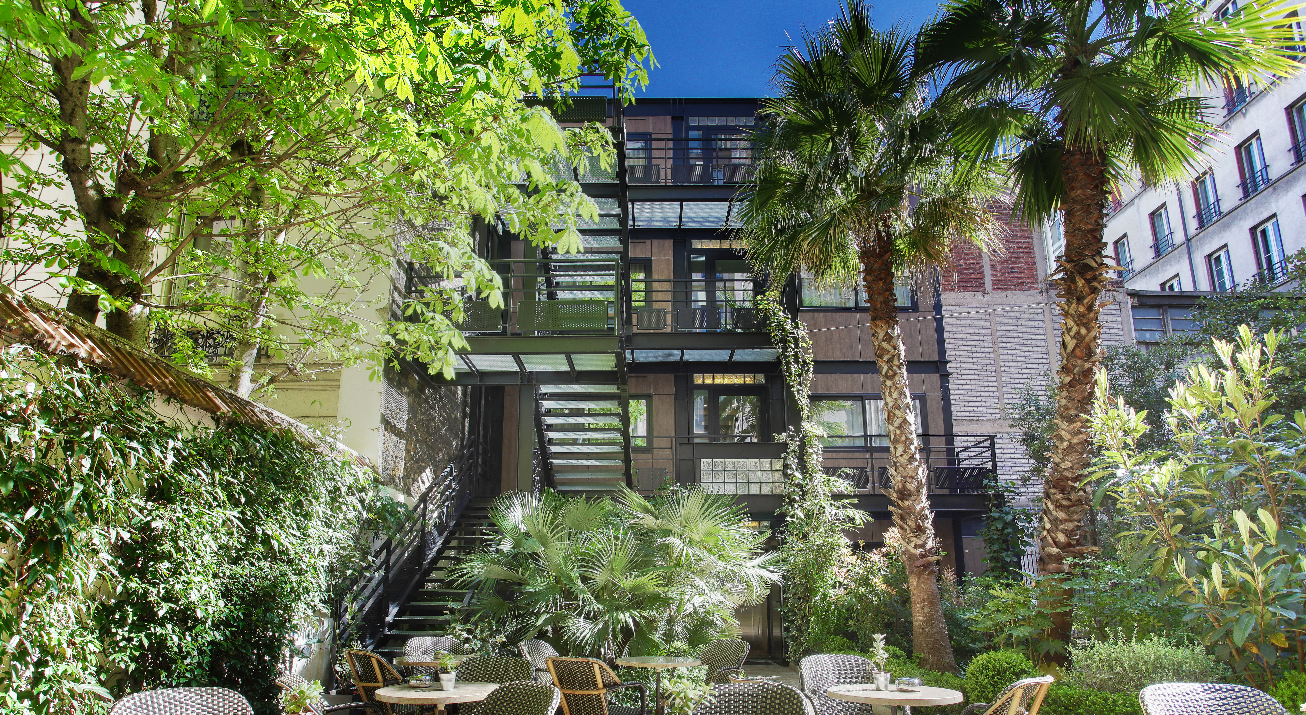 B Montmartre Hotel 46/51