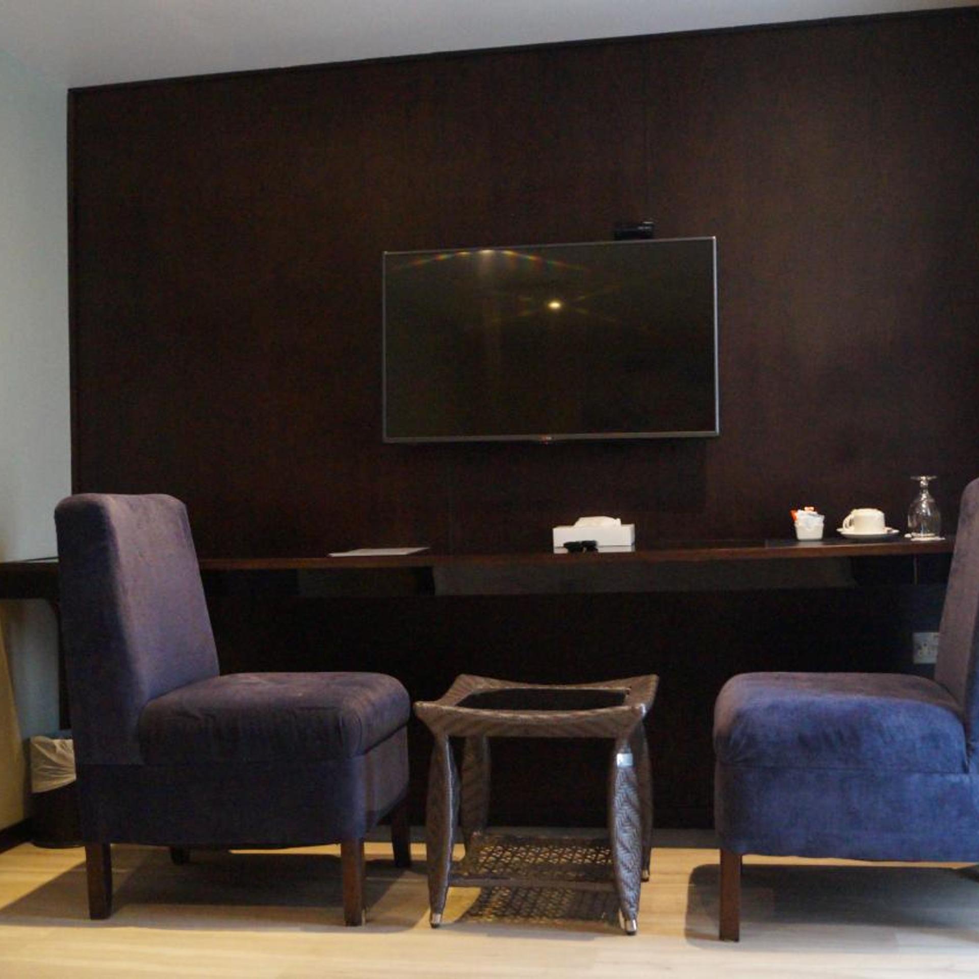 C Hotel 40/49