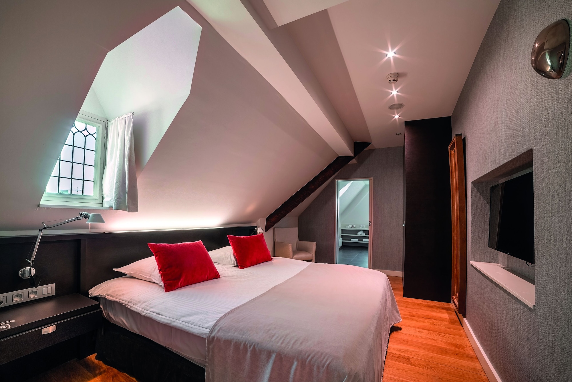 Selys, Suite, King Bed