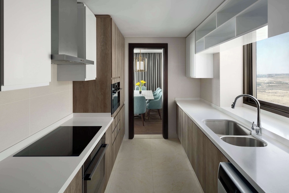 جراند حياة الخبر(Grand Hyatt Alkhobar Hotel and Residences) 50/50