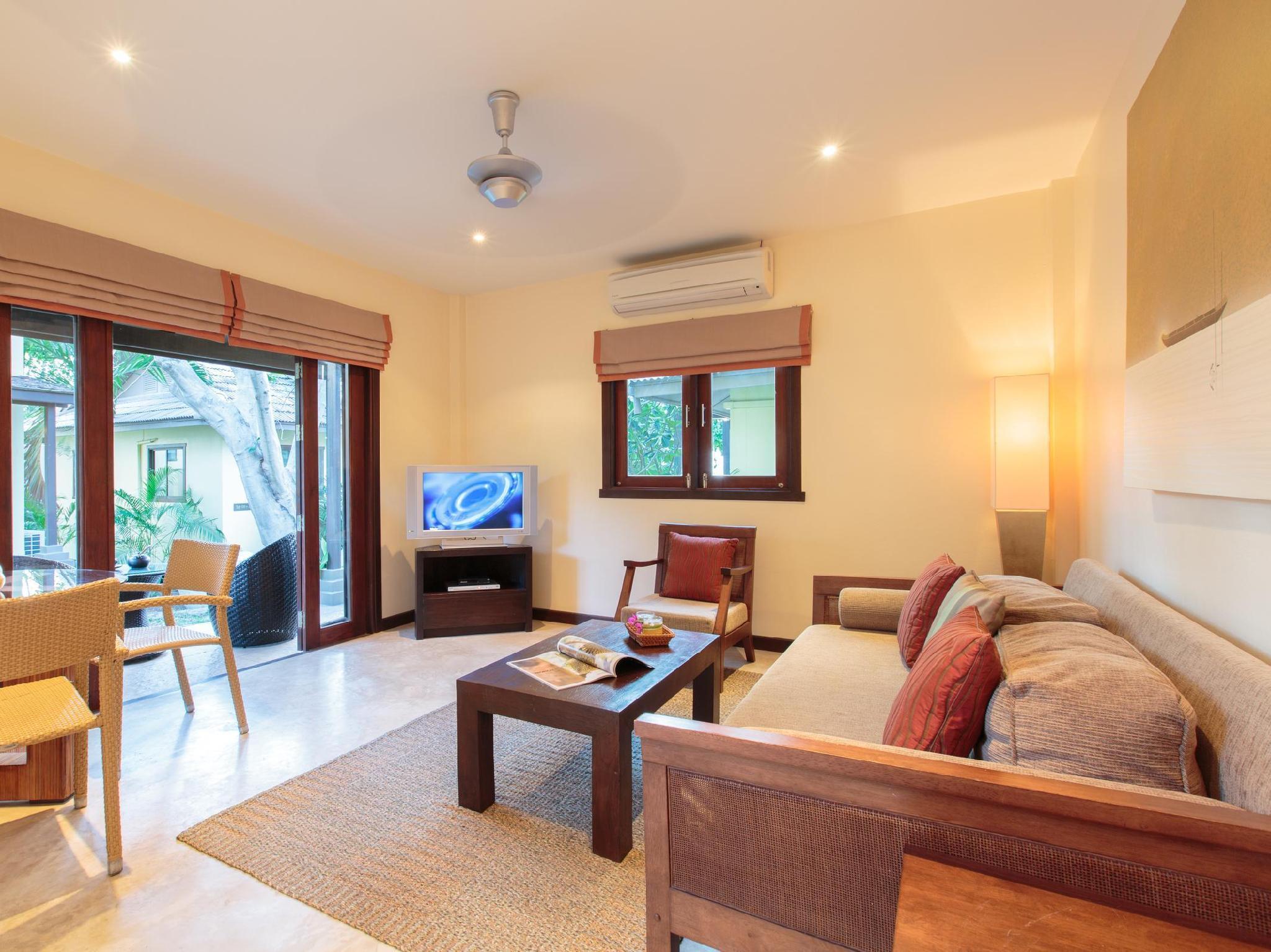 2 Bedrooms, Premium, Sea View, Roof Deck