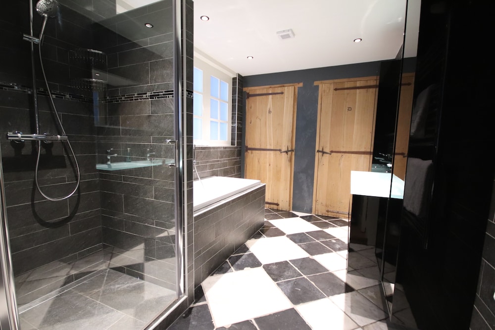 Steenhof Suites 49/50