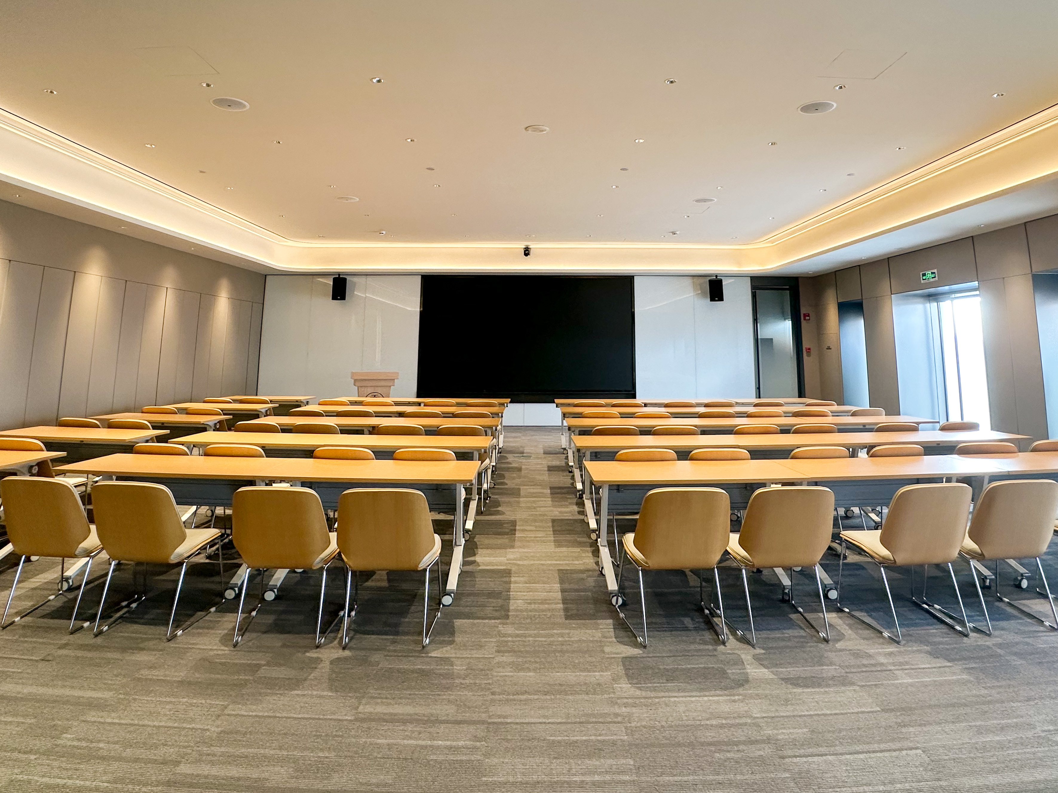 Ji Hotel (Guangzhou Tianhe East Railway Station) 44/50