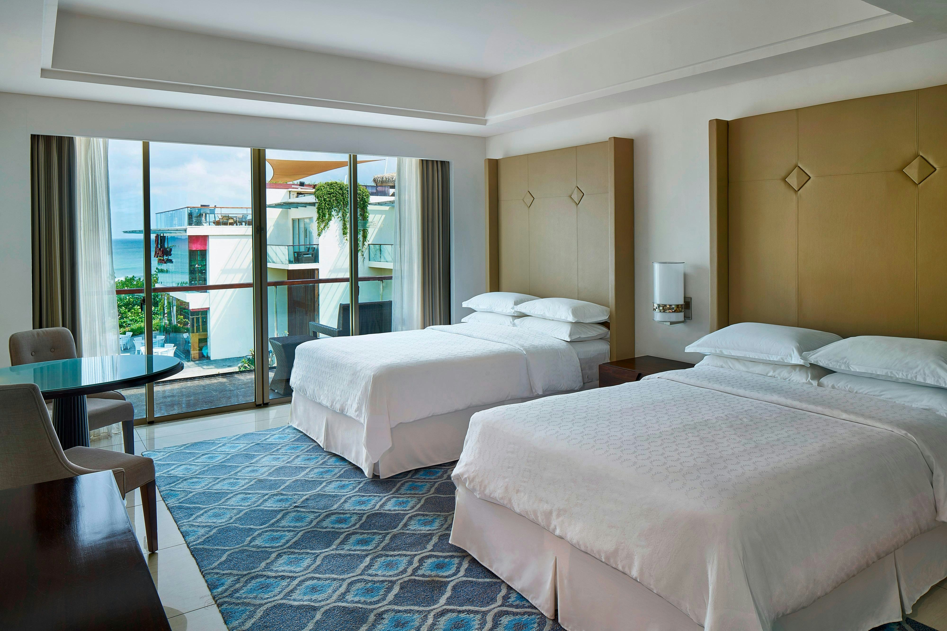 Room, Ocean Front