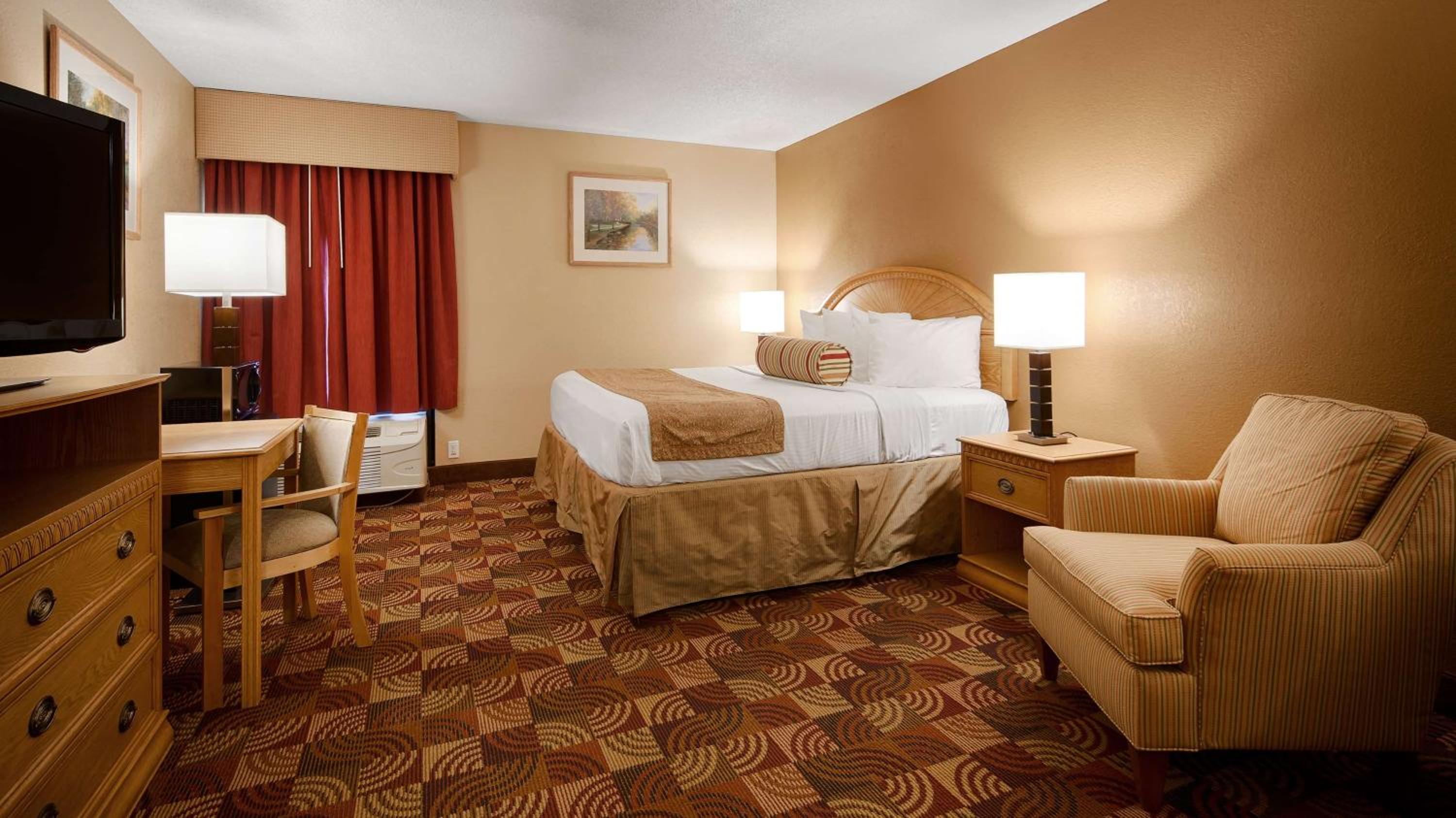 غرفة ديلوكس بسرير كينج، Best Western Martinsville Inn 4/10