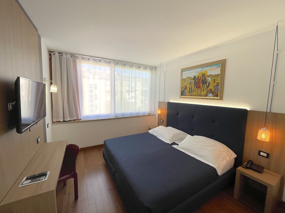 CLASSIC, DOUBLE OR TWIN BED