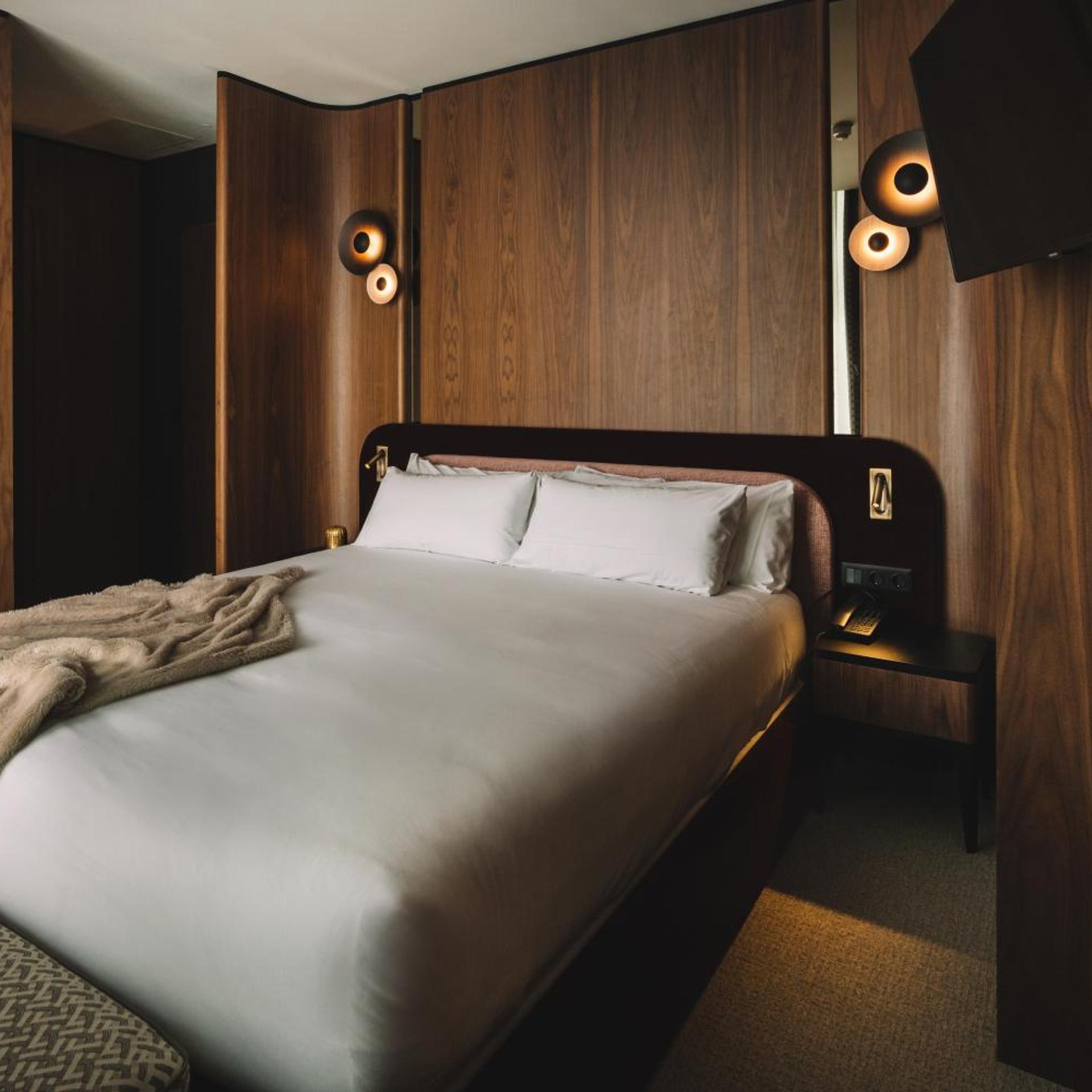 جناح بشرفة، Hotel Pinar Plaza 3/7