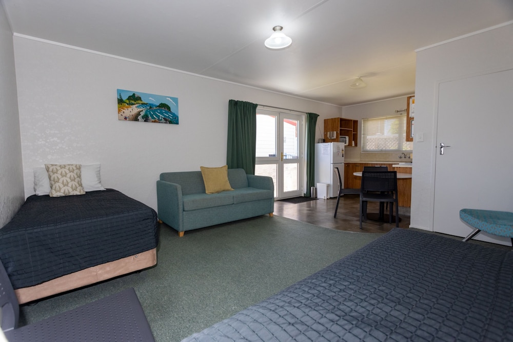 Cosy Corner Holiday Park 27/50