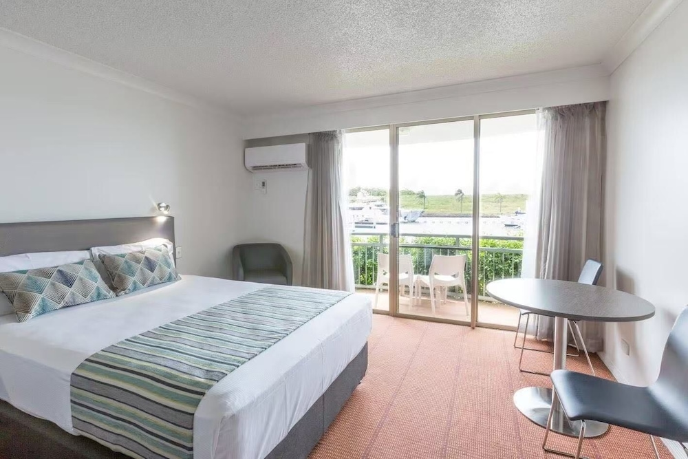 STUDIO, APARTMENT, 2 QUEEN BEDS, BALCONY