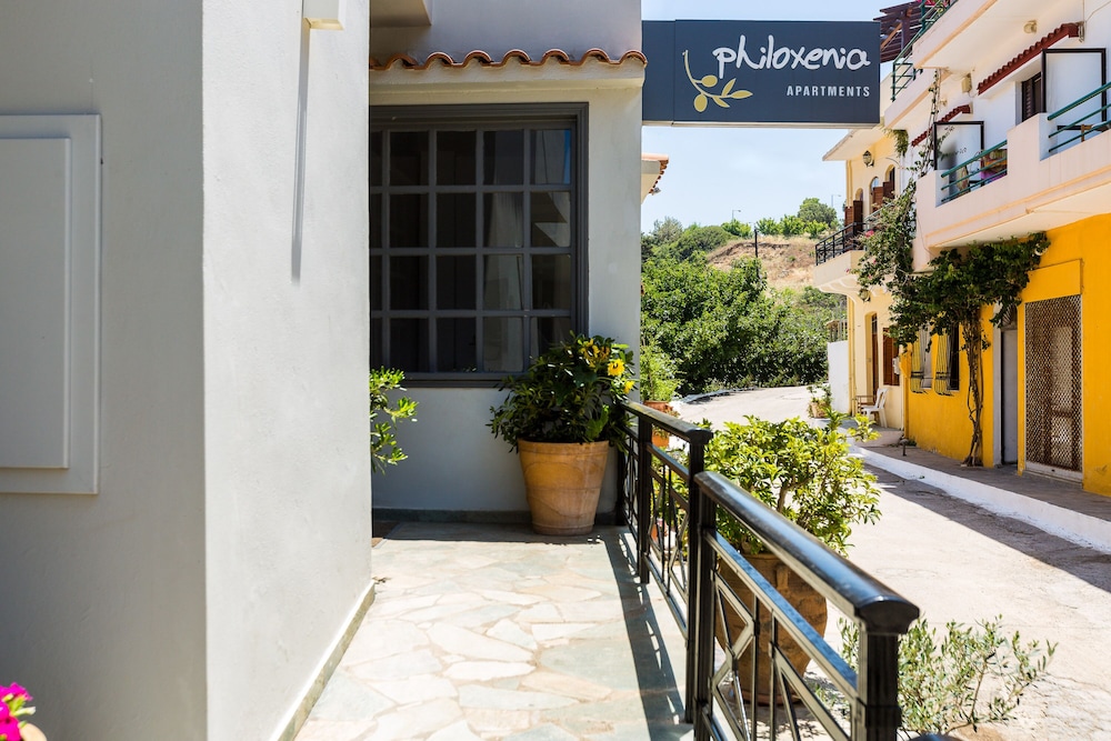 Philoxenia Apartments 6/50