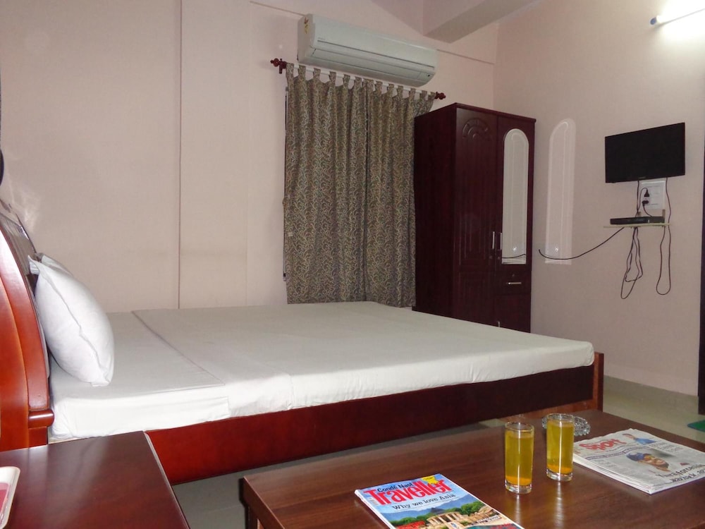 Avisha Hotel 50/50