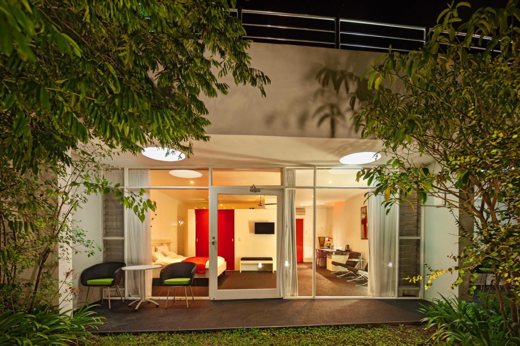 Serene-estate Boutique Guesthouse 3/15