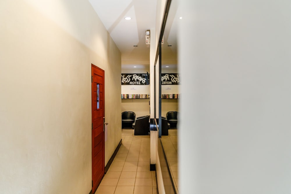 The Class Rooms Hotel 24/54