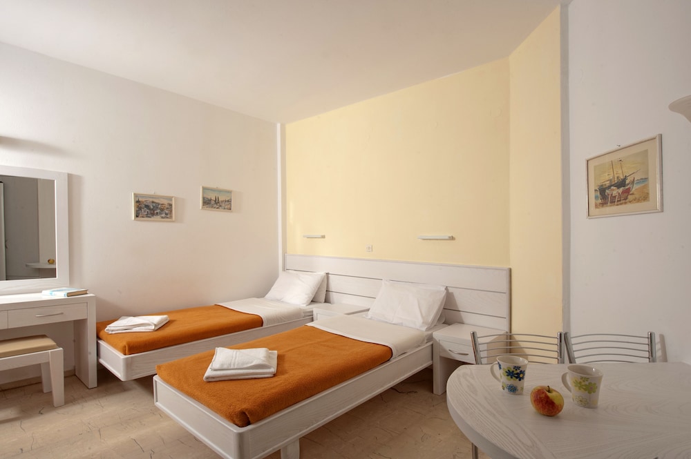Melissa Apartments, Studios & Suites 22/60