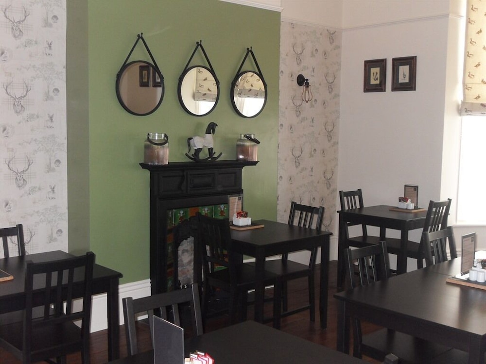 Powys Lodge - Guest House 14/19
