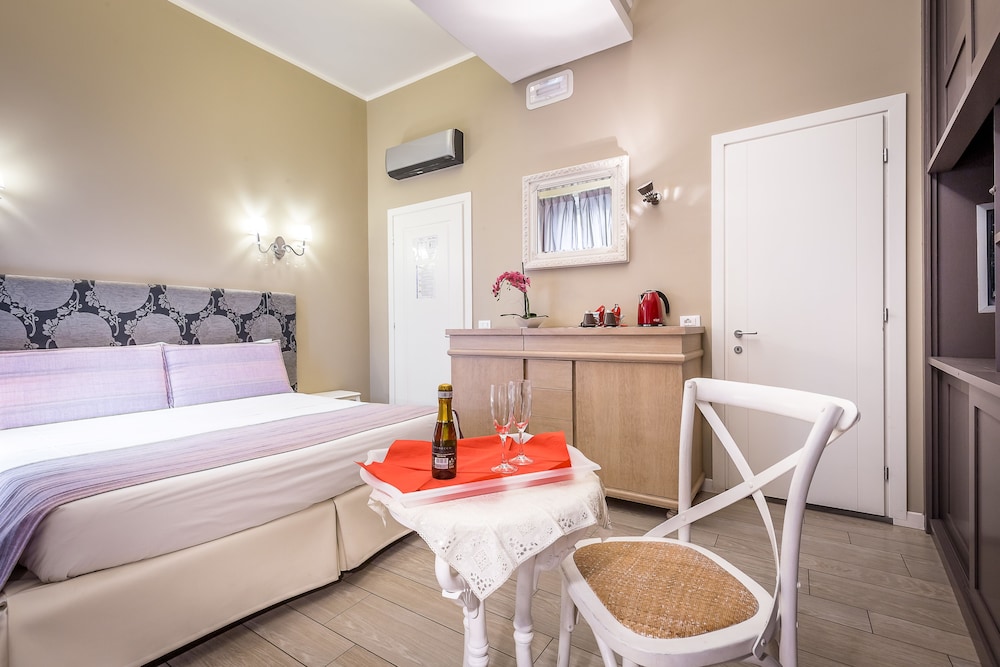 La Residenza Dell'orafo - Guest House 38/53