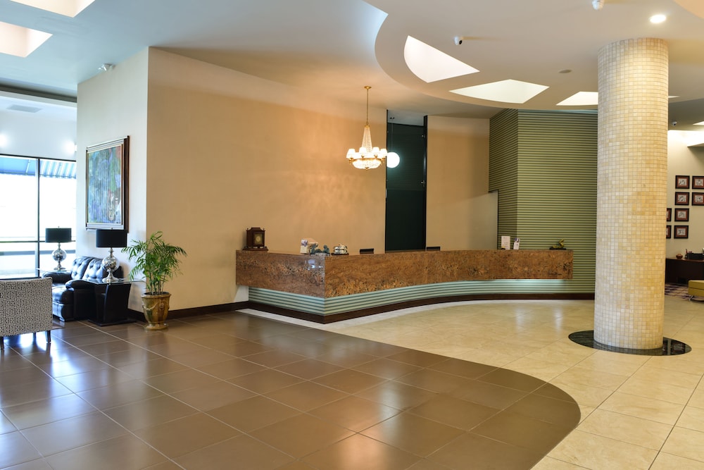 Plaza Juan Carlos Hotel 5/63
